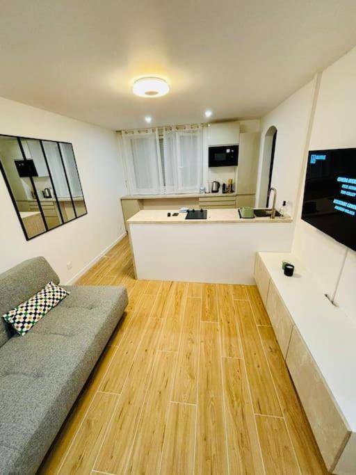 Joli Appartement Renove Incluant Parking A 10 Min De Paris Nanterre Extérieur photo