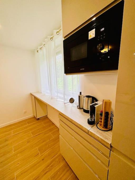 Joli Appartement Renove Incluant Parking A 10 Min De Paris Nanterre Extérieur photo